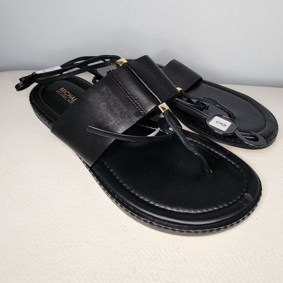 Woman's Sandals MICHAEL Michael Kors  Thong Size 8 NWT - Picture 1 of 4